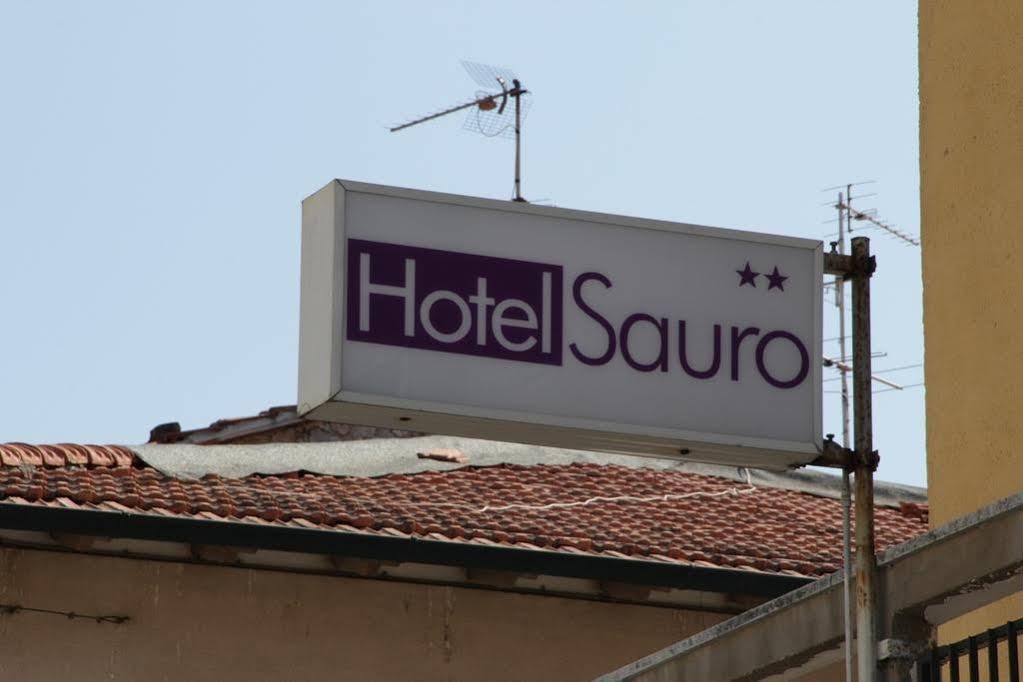 Hotel Sauro Viareggio Dış mekan fotoğraf
